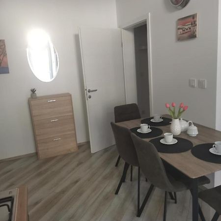 Апартаменти Studio Apartman Kristina Пула Екстер'єр фото