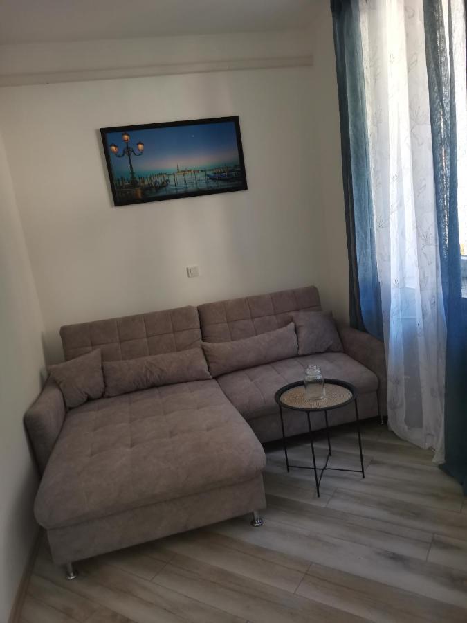 Апартаменти Studio Apartman Kristina Пула Екстер'єр фото